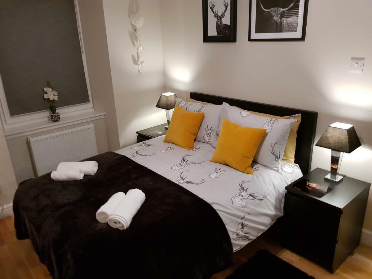 אינברנס Smart & Cozy Holiday Apartment In The City Centre מראה חיצוני תמונה