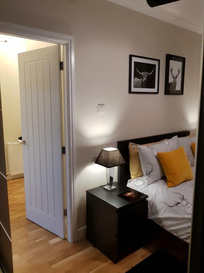 אינברנס Smart & Cozy Holiday Apartment In The City Centre מראה חיצוני תמונה