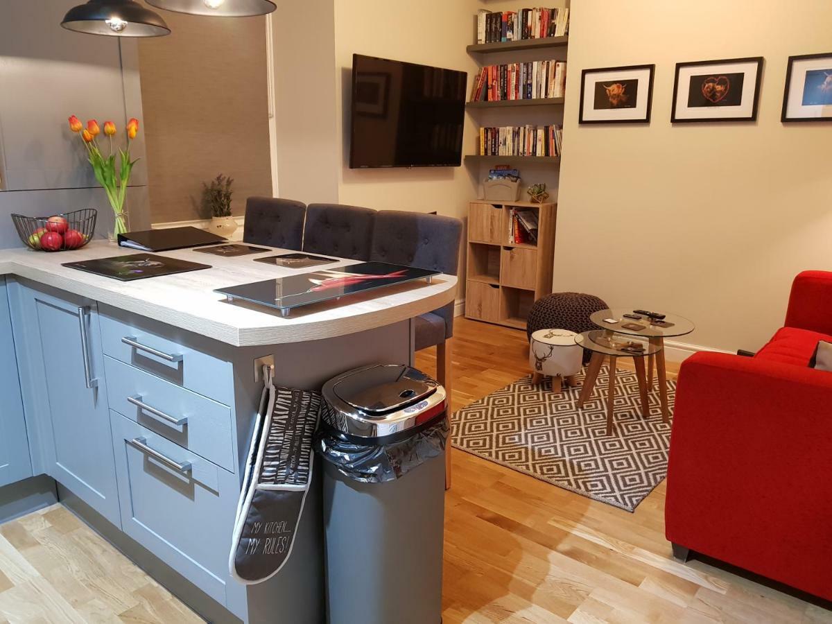 אינברנס Smart & Cozy Holiday Apartment In The City Centre מראה חיצוני תמונה