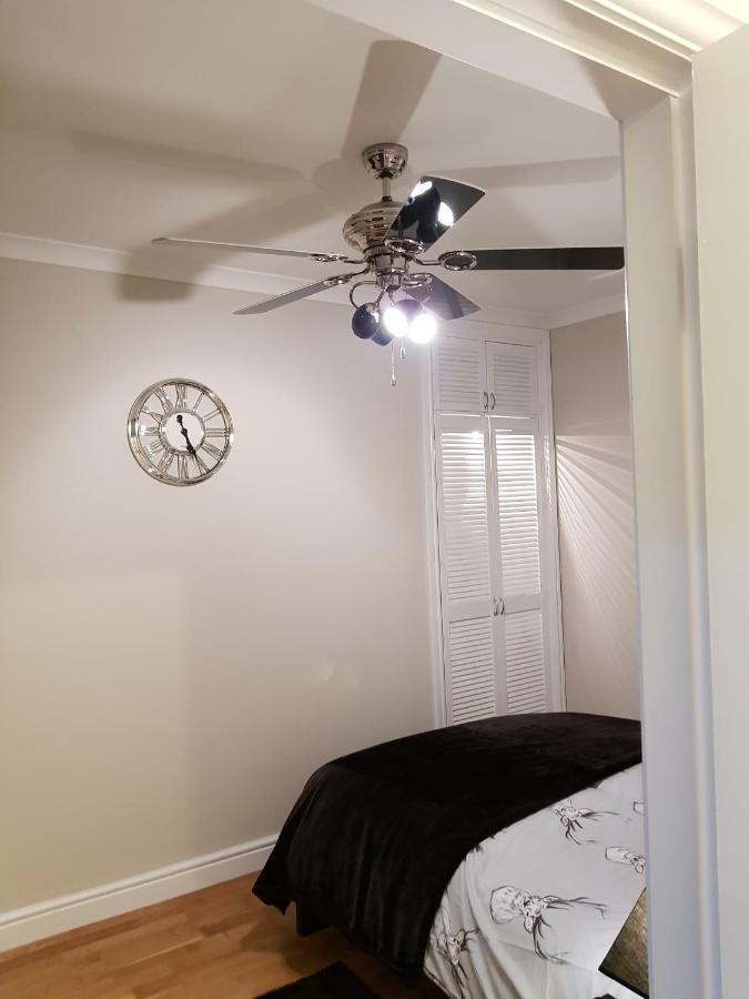 אינברנס Smart & Cozy Holiday Apartment In The City Centre מראה חיצוני תמונה